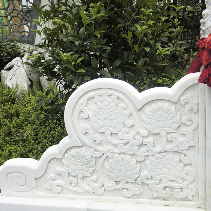 汉白玉栏杆抱鼓